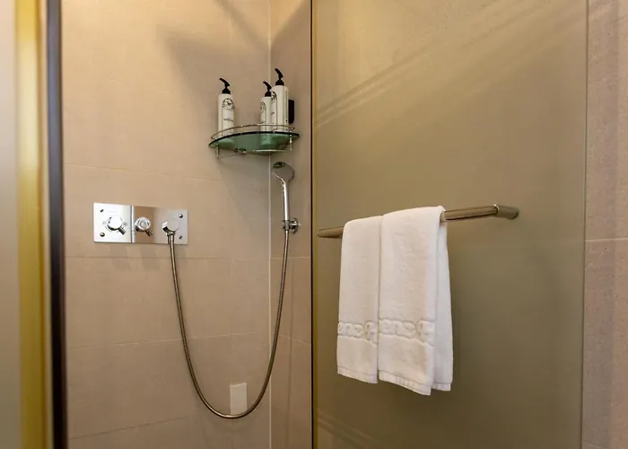 ザ レセンツ 東大門 4*